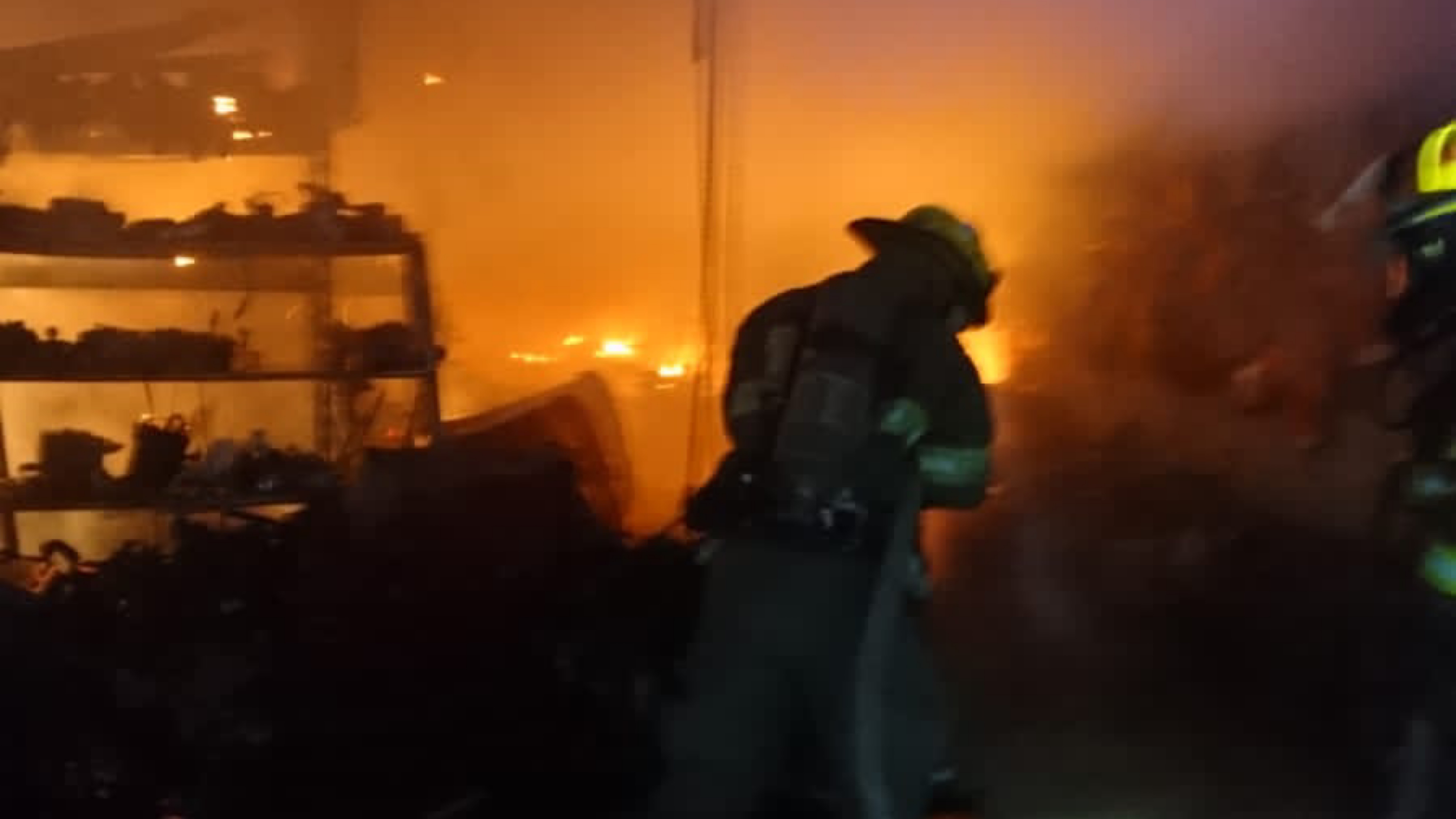 Incendios en yonkes de manera intencional en Juarez