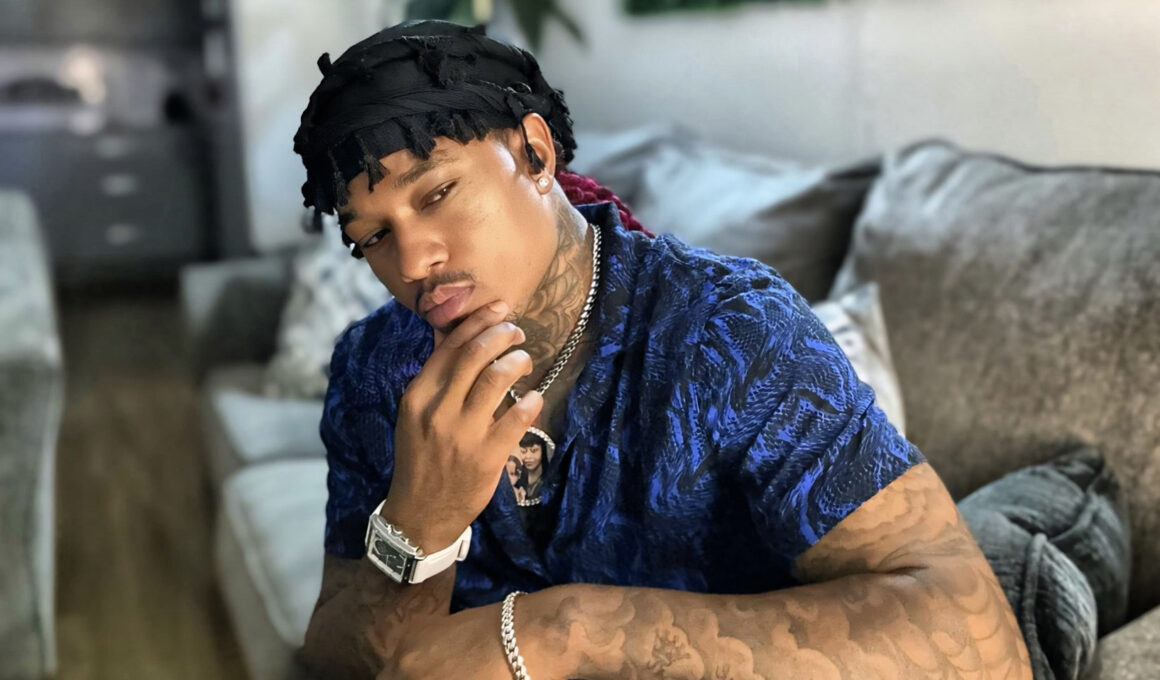 Artist De’Shone Rammell Brown "M3lleo