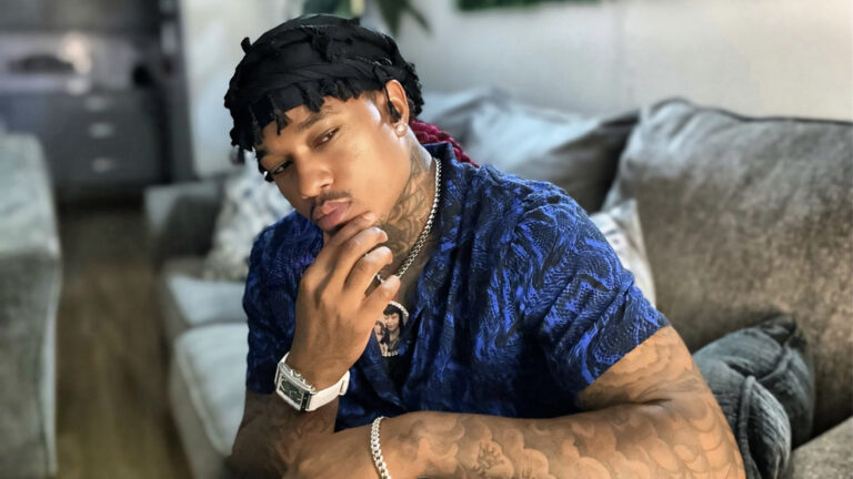 Artist De’Shone Rammell Brown "M3lleo